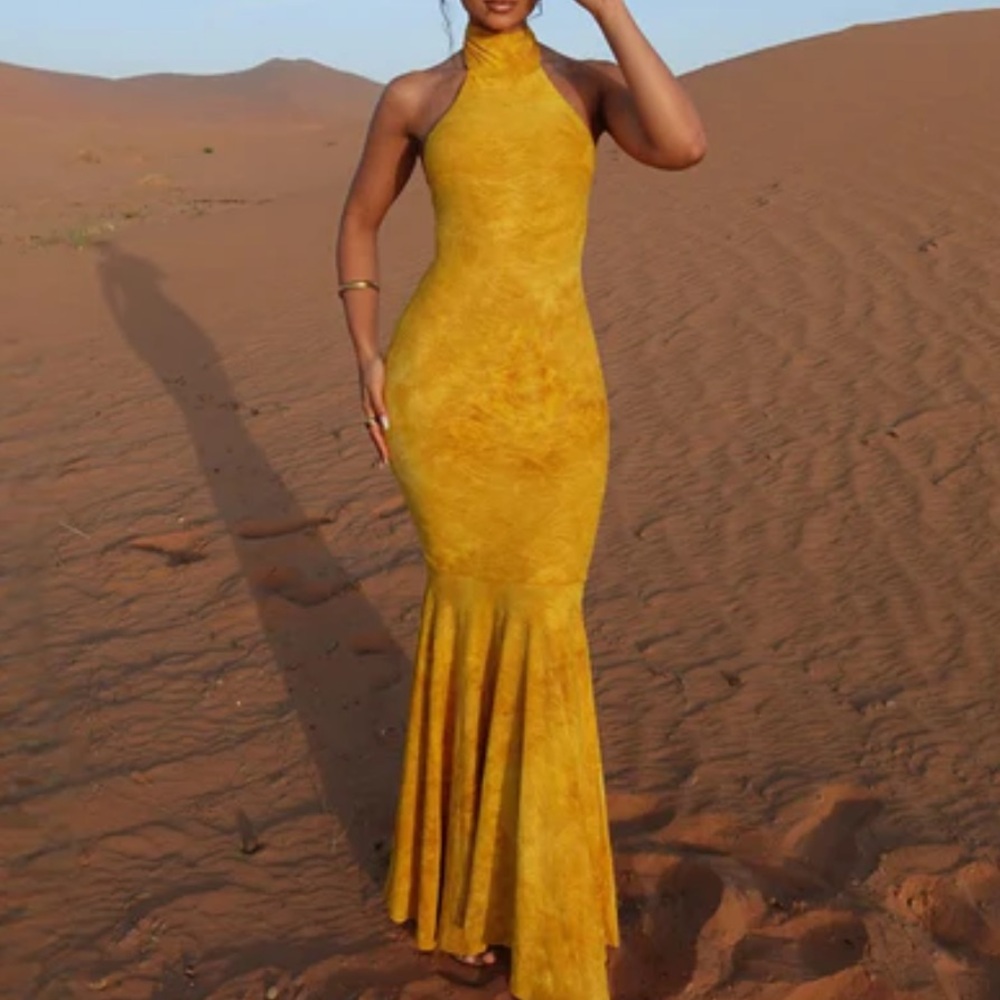 Fashion Nova Mustard Halter Maxi Dress Mermaid Bodycon Yellow Size M